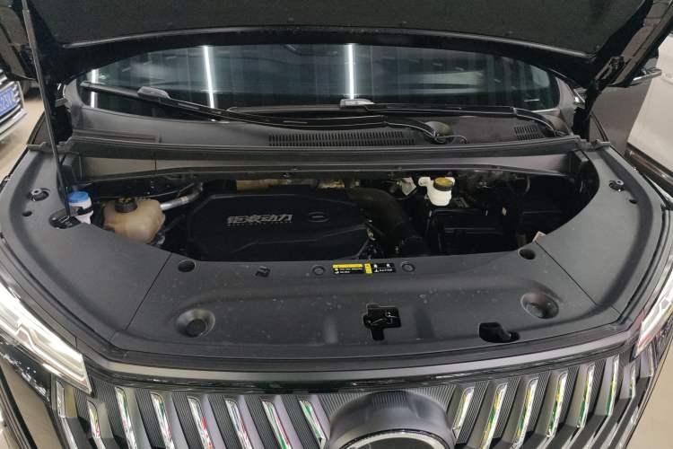 Used GAC Trumpchi M8 2024 Master Series 400T Prestige Edition Engine Bay