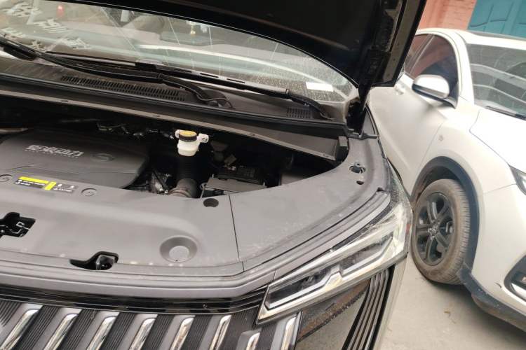 Used GAC Trumpchi M8 2024 Master Series 400T Prestige Edition Engine Bay Left