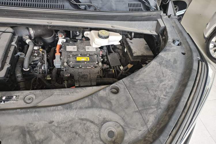 Used GAC Trumpchi M8 2024 Master Series Super Hybrid Edition Engine Bay Left