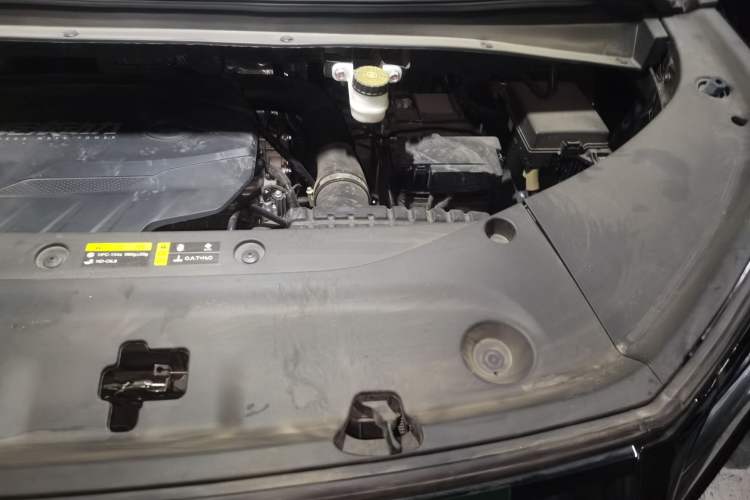 Used GAC Trumpchi M8 2024 Master Series 400T Prestige Edition Engine Bay Left