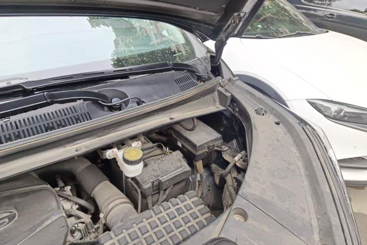 Used GAC Trumpchi M8 2024 Master Series 400T Prestige Edition Engine Bay Left