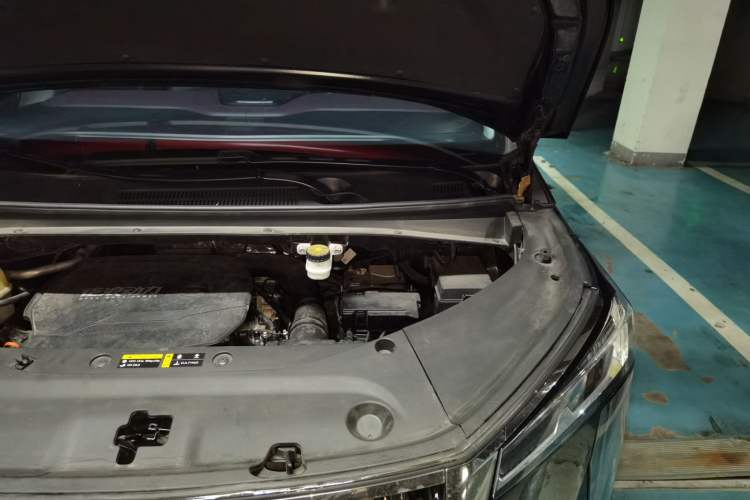 Used GAC Trumpchi M8 2024 Master Series 400T Ultimate Edition Engine Bay Left