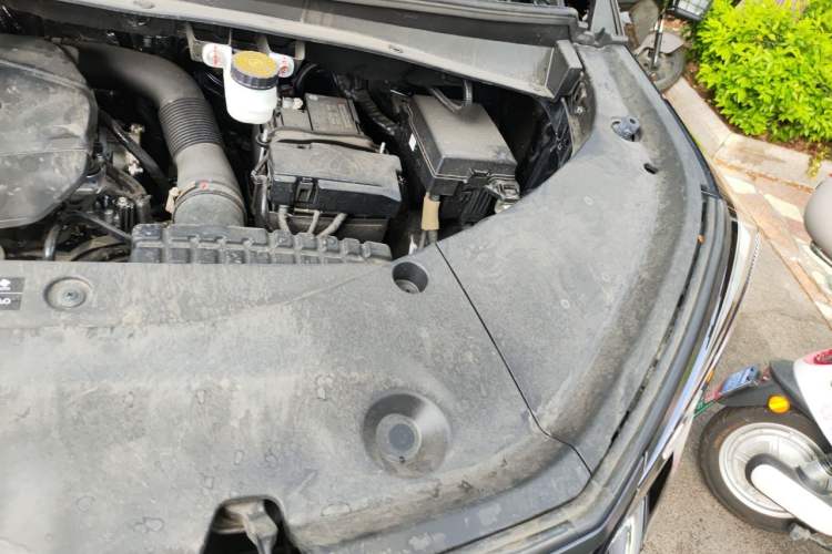 Used GAC Trumpchi M8 2024 Master Series 400T Prestige Edition Engine Bay Left