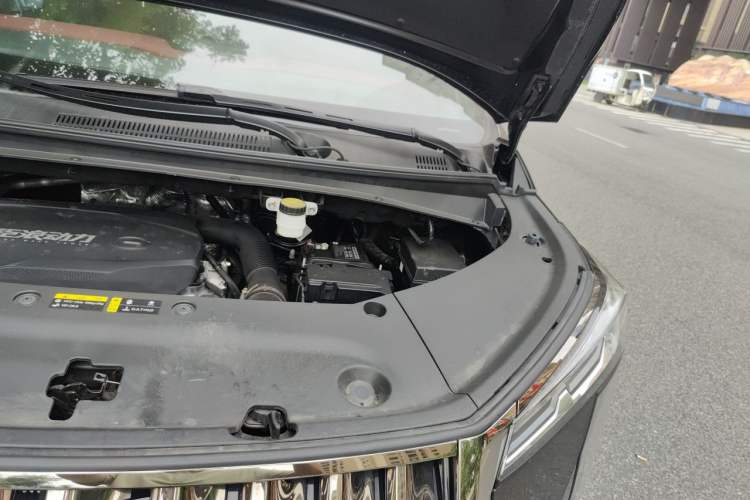 Used GAC Trumpchi M8 2024 Zongshi Series 400T Ultimate Edition Engine Bay Left