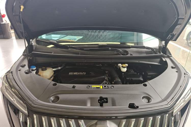 Used GAC Trumpchi M8 2024 Master Series 400T Prestige Edition Engine Bay