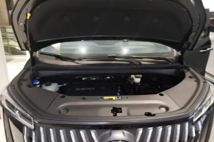 Used GAC Trumpchi M8 2024 Master Series 400T Prestige Edition Engine Bay