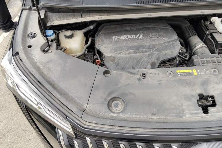 Used GAC Trumpchi M8 2024 Master Series 400T Prestige Edition Engine Bay Right