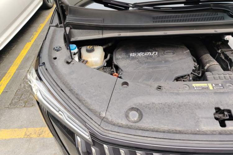 Used GAC Trumpchi M8 2024 Master Series 400T Prestige Edition Engine Bay Right
