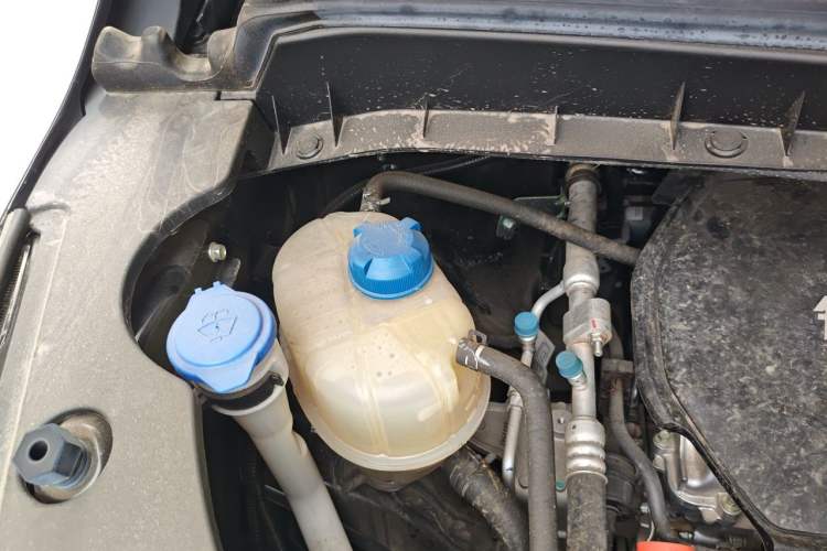 Used GAC Trumpchi M8 2024 Lingxiu Series 390T Luxury Edition Engine Bay Right