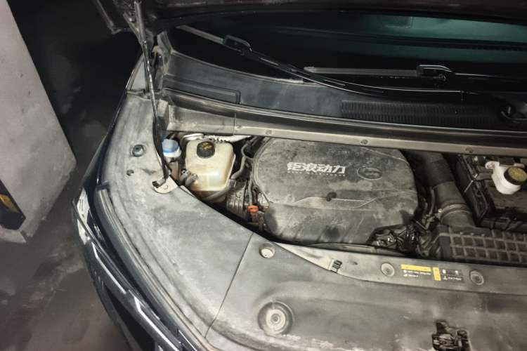 Used GAC Trumpchi M8 2024 Master Series 400T Ultimate Edition Engine Bay Right