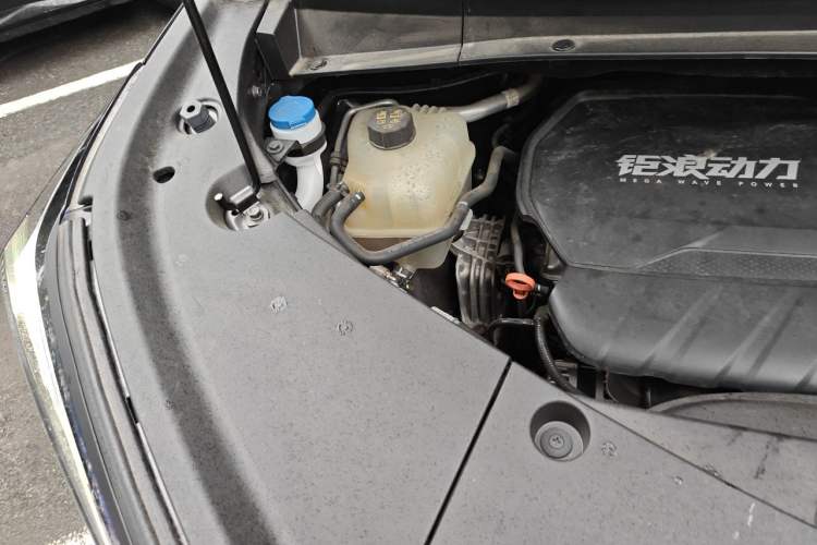 Used GAC Trumpchi M8 2024 Master Series 400T Prestige Edition Engine Bay Right