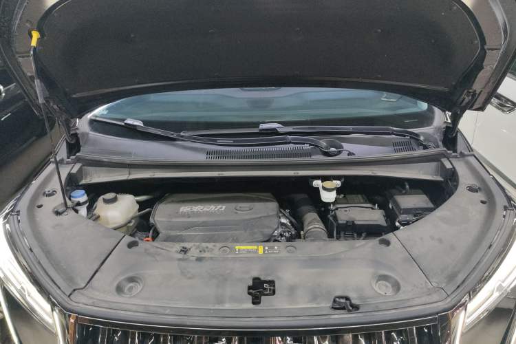 Used GAC Trumpchi M8 2024 Master Series 400T Prestige Edition Engine Bay