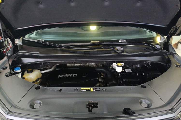 Used GAC Trumpchi M8 2024 Master Series 400T Ultimate Edition Engine Bay