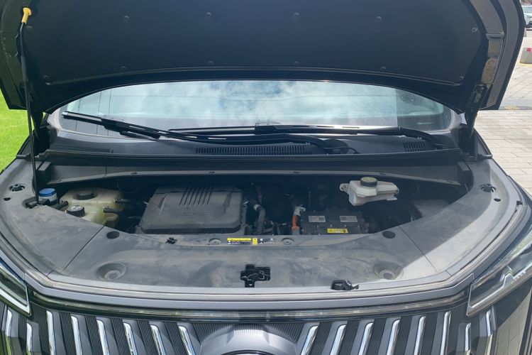 Used GAC Trumpchi M8 2024 Master Series Super Hybrid Edition Engine Bay