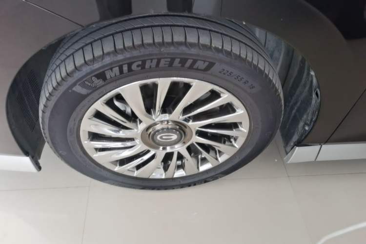 Used GAC Trumpchi M8 2024 Zongshi Series 400T Ultimate Edition Exterior 4