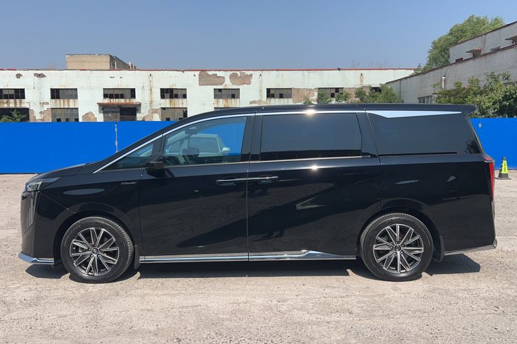 Used GAC Trumpchi M8 2024 Master Series 400T Prestige Edition Exterior 5