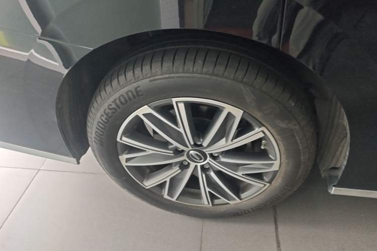 Used GAC Trumpchi M8 2024 Master Series 400T Prestige Edition Exterior 5