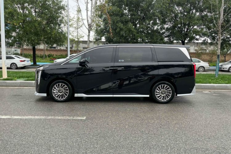 Used GAC Trumpchi M8 2024 Zongshi Series 400T Ultimate Edition Exterior 5