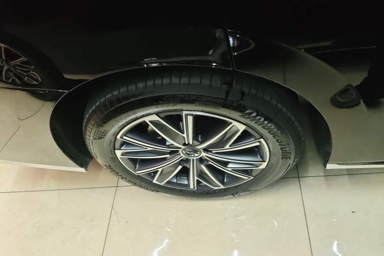 Used GAC Trumpchi M8 2024 Master Series 400T Prestige Edition Exterior 5