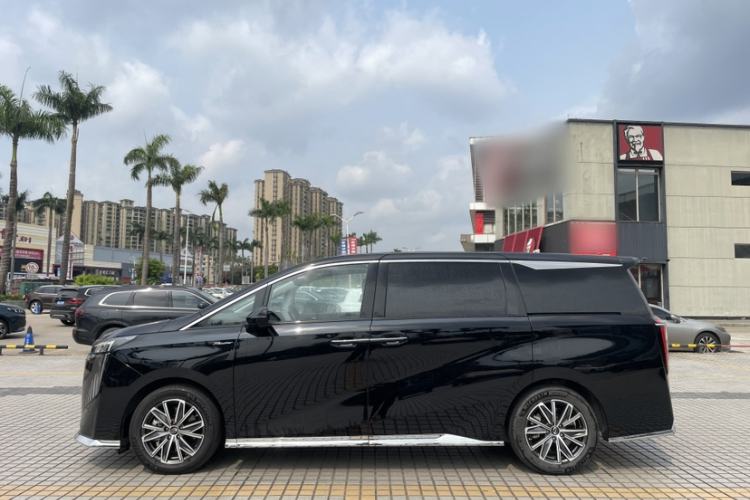 Used GAC Trumpchi M8 2024 Master Series Super Hybrid Edition Exterior 8