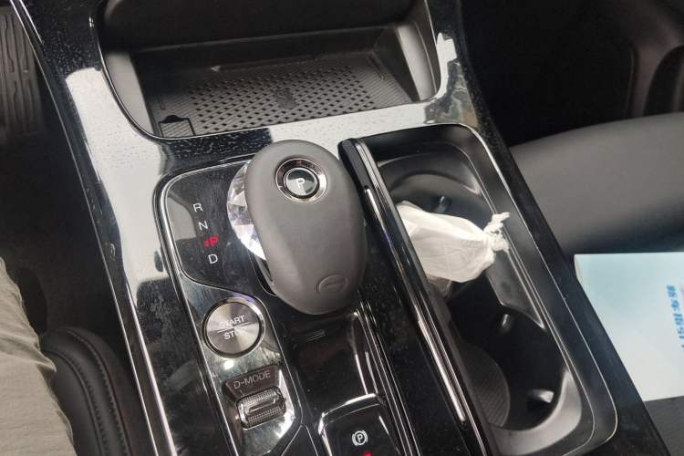 Used GAC Trumpchi M8 2024 Zongshi Series 400T Ultimate Edition Gear Lever