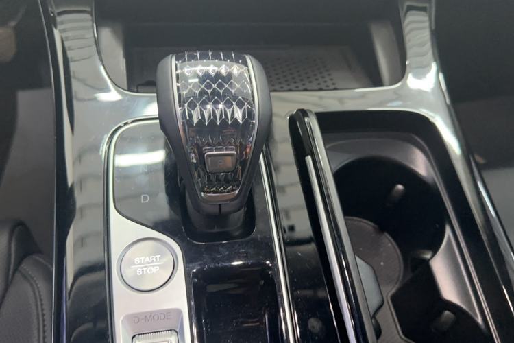 Used GAC Trumpchi M8 2024 Master Series Super Hybrid Edition Gear Lever