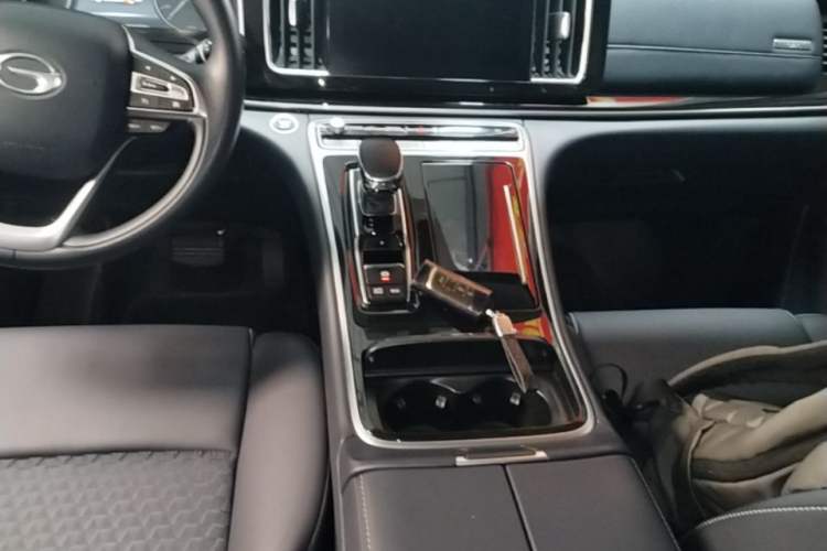 Used GAC Trumpchi M8 2024 Lingxiu Series 390T Luxury Edition Gear Lever