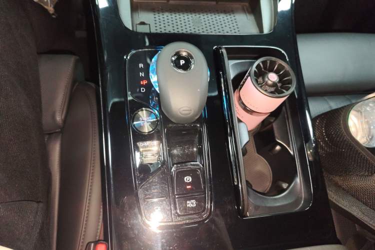 Used GAC Trumpchi M8 2024 Zongshi Series 400T Ultimate Edition Gear Lever