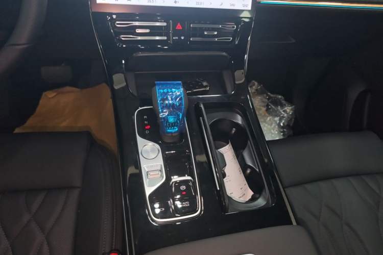 Used GAC Trumpchi M8 2024 Master Series 400T Ultimate Edition Gear Lever