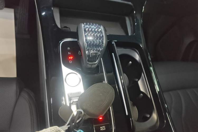 Used GAC Trumpchi M8 2024 Master Series 400T Ultimate Edition Gear Lever