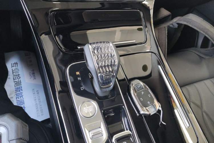 Used GAC Trumpchi M8 2024 Master Series Super Hybrid Edition Gear Lever