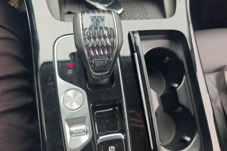 Used GAC Trumpchi M8 2024 Master Series Super Hybrid Edition Gear Lever