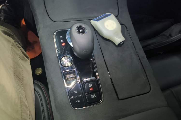 Used GAC Trumpchi M8 2024 Zongshi Series 400T Pioneer Edition Gear Lever