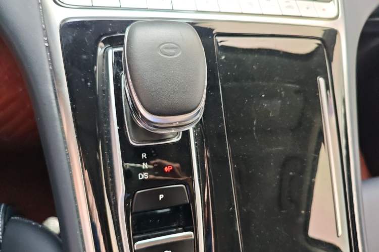 Used GAC Trumpchi M8 2024 Lingxiu Series 390T Luxury Edition Gear Lever