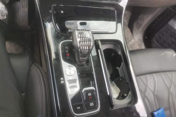 Used GAC Trumpchi M8 2024 Master Series 400T Prestige Edition Gear Lever