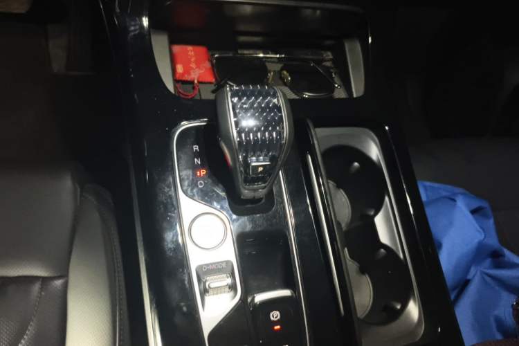 Used GAC Trumpchi M8 2024 Master Series 400T Ultimate Edition Gear Lever