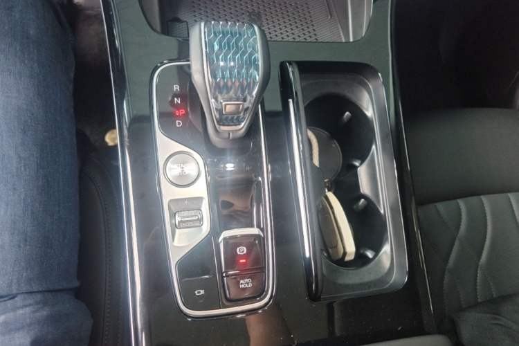 Used GAC Trumpchi M8 2024 Master Series Super Hybrid Edition Gear Lever