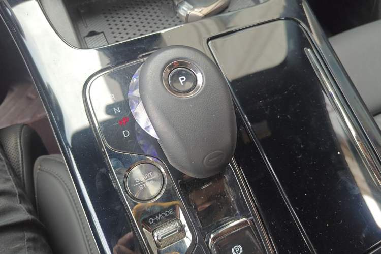 Used GAC Trumpchi M8 2024 Zongshi Series 400T Ultimate Edition Gear Lever