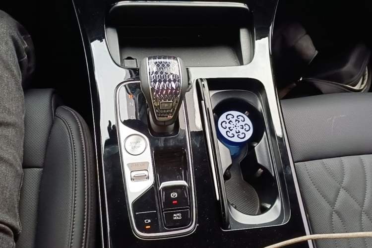 Used GAC Trumpchi M8 2024 Master Series 400T Prestige Edition Gear Lever