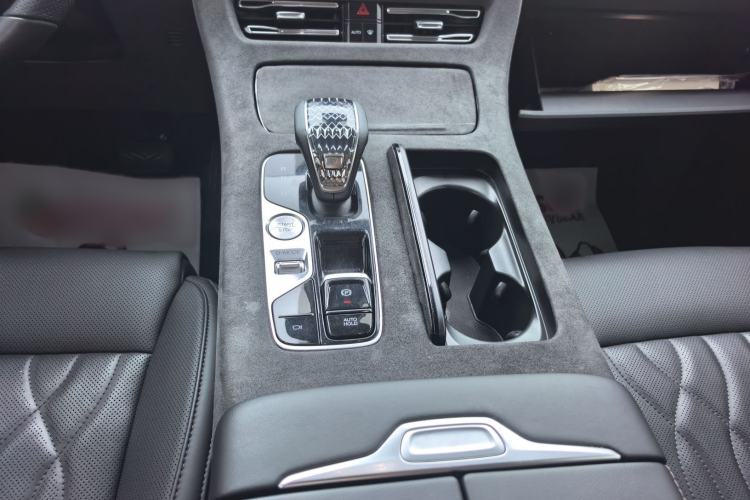 Used GAC Trumpchi M8 2024 Master Series 400T Prestige Edition Gear Lever