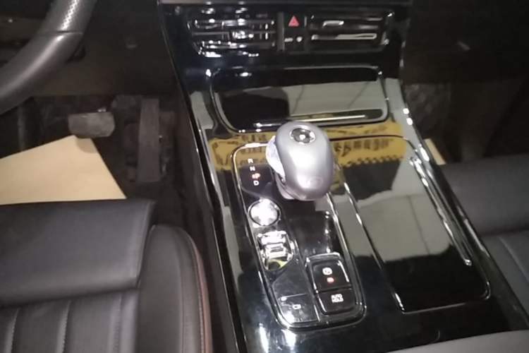 Used GAC Trumpchi M8 2024 Zongshi Series 400T Ultimate Edition Gear Lever