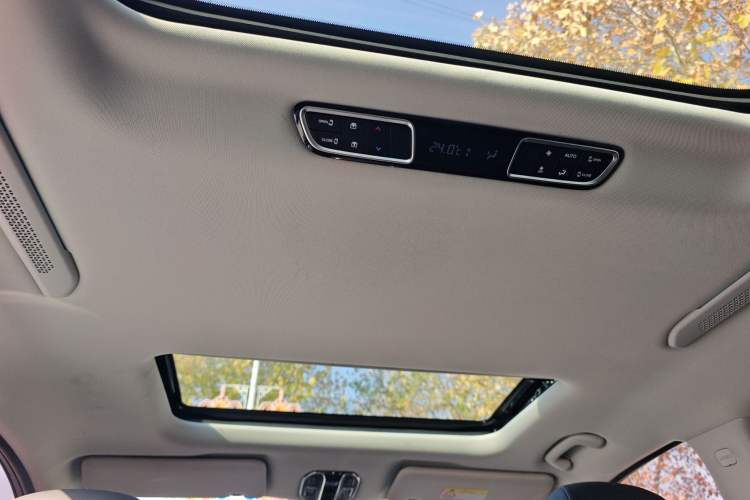 Used GAC Trumpchi M8 2024 Master Series Super Hybrid Edition Headliner