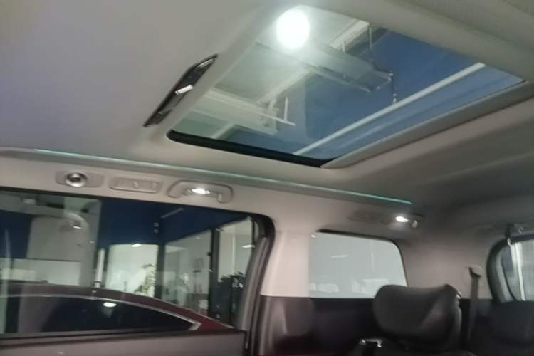 Used GAC Trumpchi M8 2024 Master Series 400T Ultimate Edition Headliner