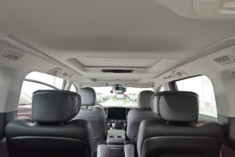 Used GAC Trumpchi M8 2024 Master Series 400T Prestige Edition Headliner