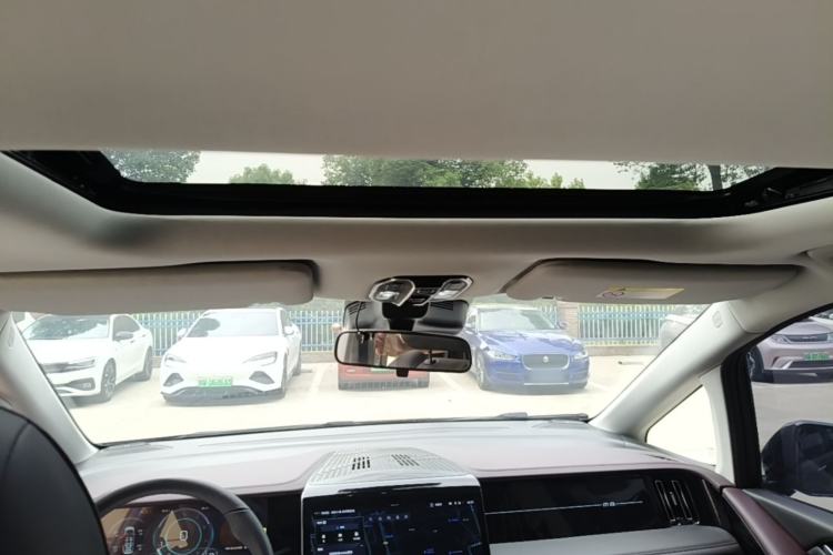 Used GAC Trumpchi M8 2024 Master Series 400T Prestige Edition Headliner