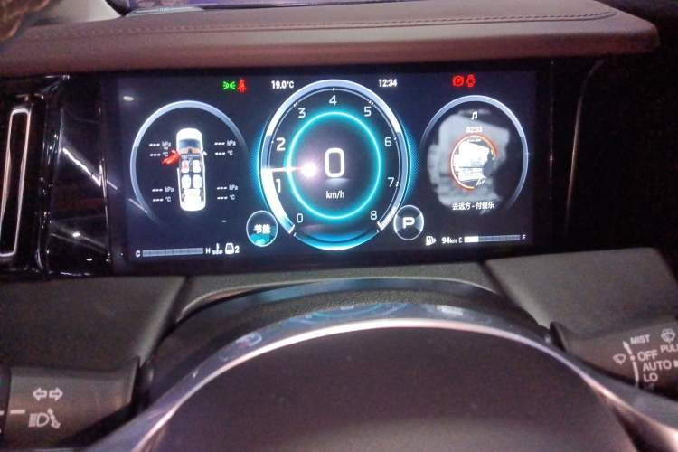 Used GAC Trumpchi M8 2024 Master Series 400T Prestige Edition Instrument Cluster