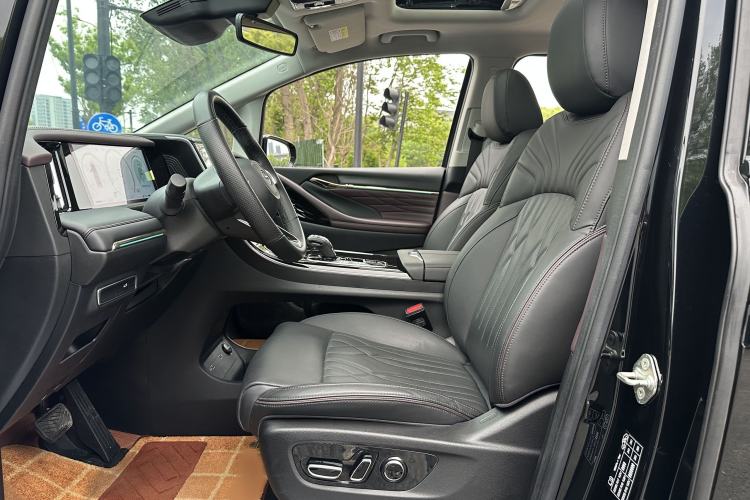 Used GAC Trumpchi M8 2024 Master Series 400T Ultimate Edition Interior 1
