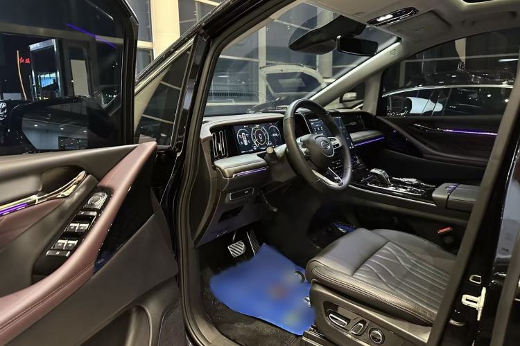Used GAC Trumpchi M8 2024 Master Series 400T Ultimate Edition Interior 1