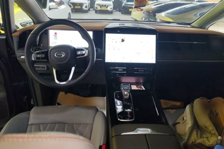 Used GAC Trumpchi M8 2024 Master Series 400T Prestige Edition Interior 1