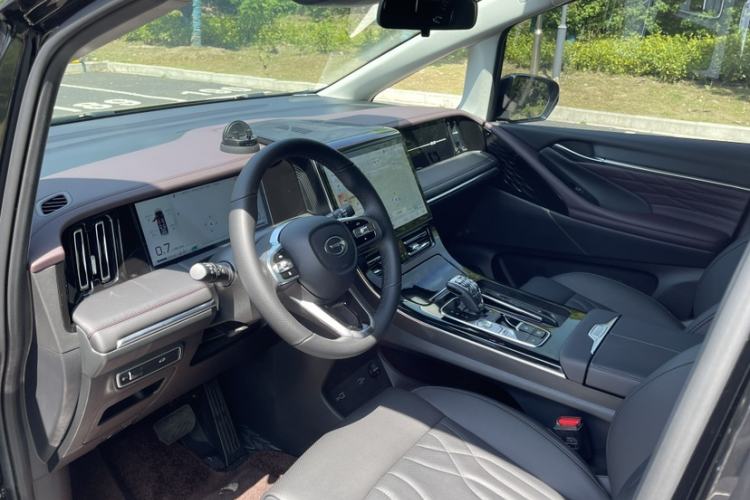Used GAC Trumpchi M8 2024 Master Series 400T Prestige Edition Interior 1